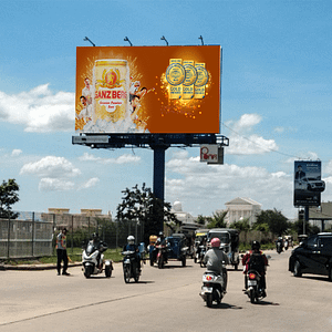 LYP 2 - Makro Entrance