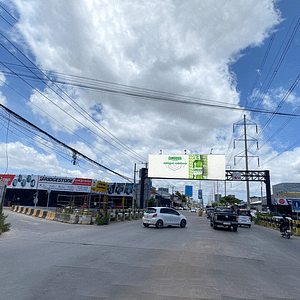 St. Monrithy - Next to Bridge